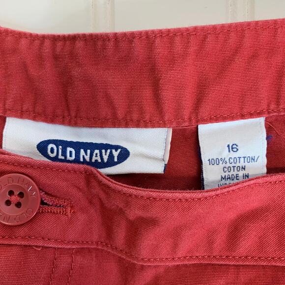 Old Navy Red Flat Front Sz 16 Cargo Shorts - Picture 3 of 4